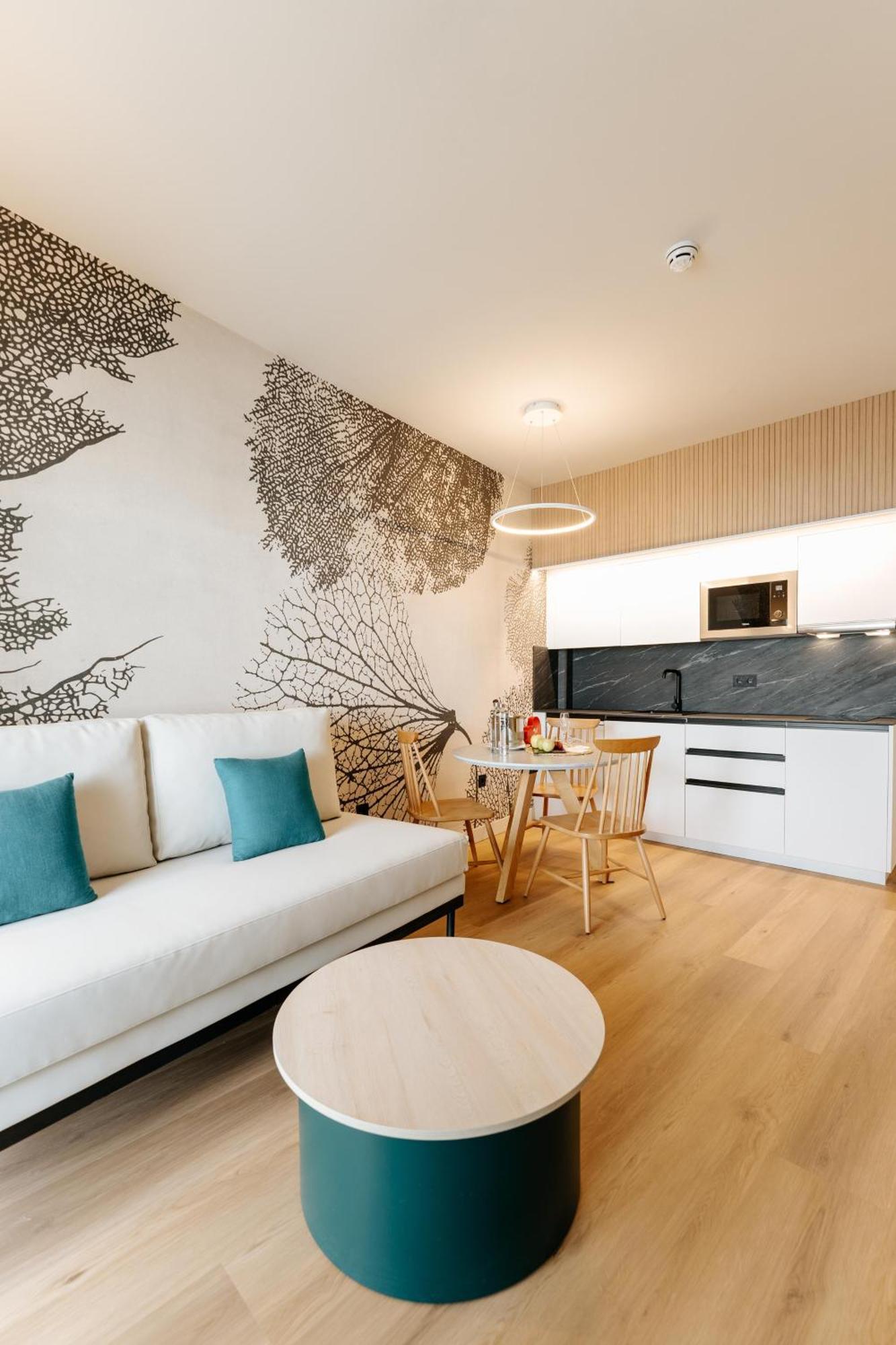 R2 Higos Aparthotel *
