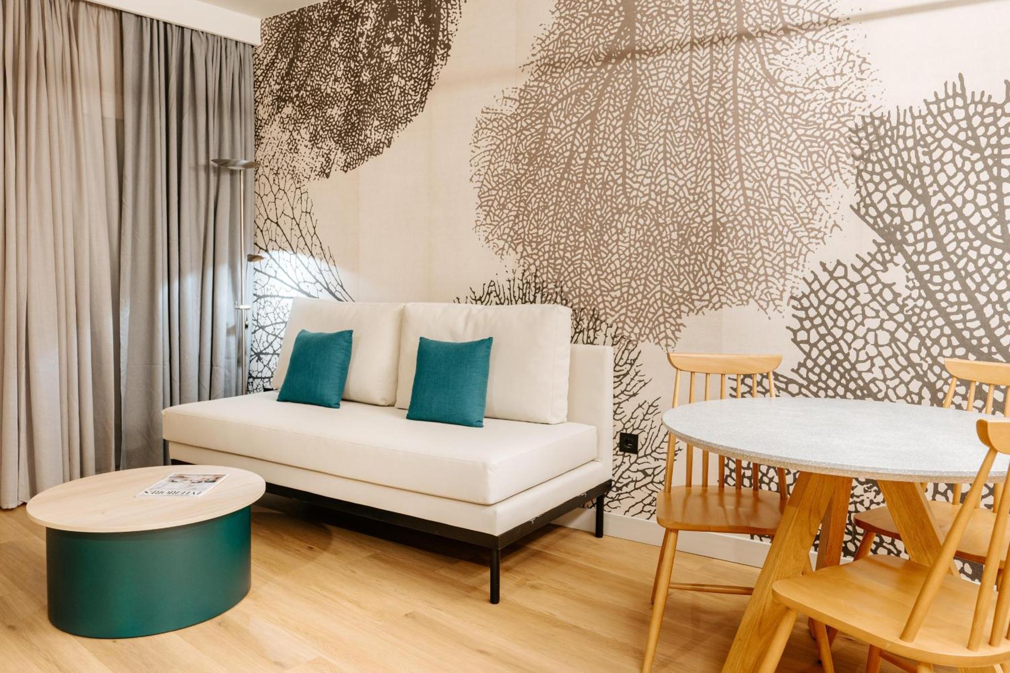R2 Higos Hotel apartamentowy *